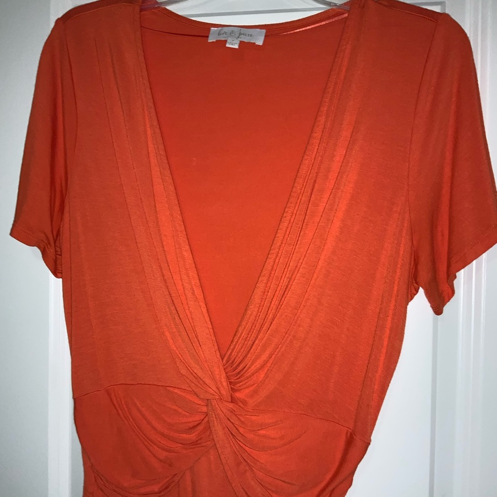 Low cut orange cotton top